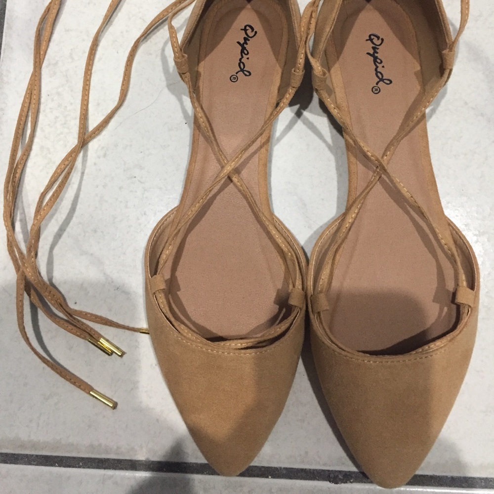 Beige Flats that Tie Around Ankle